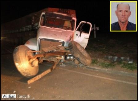 Caminhoneiro morre em acidente na BR-452, perto de Nova Ponte