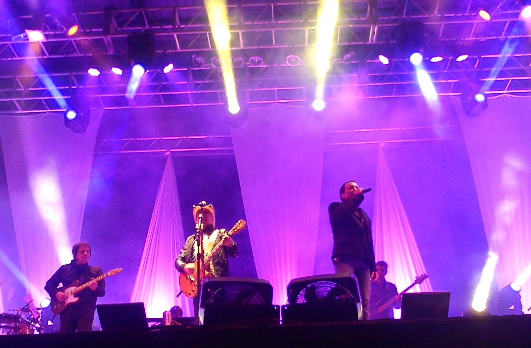 Quase cinco mil pessoas na abertura da Expoper 2013