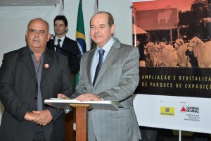 Prefeitura de Pratinha assina convênio para obras no Parque de Exposições