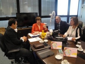 Patos de Minas formaliza pedido à Secretaria de Estado da Educação