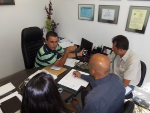 Vereador Amilton Marcos Moreira recebe visita de técnicos da Cemig