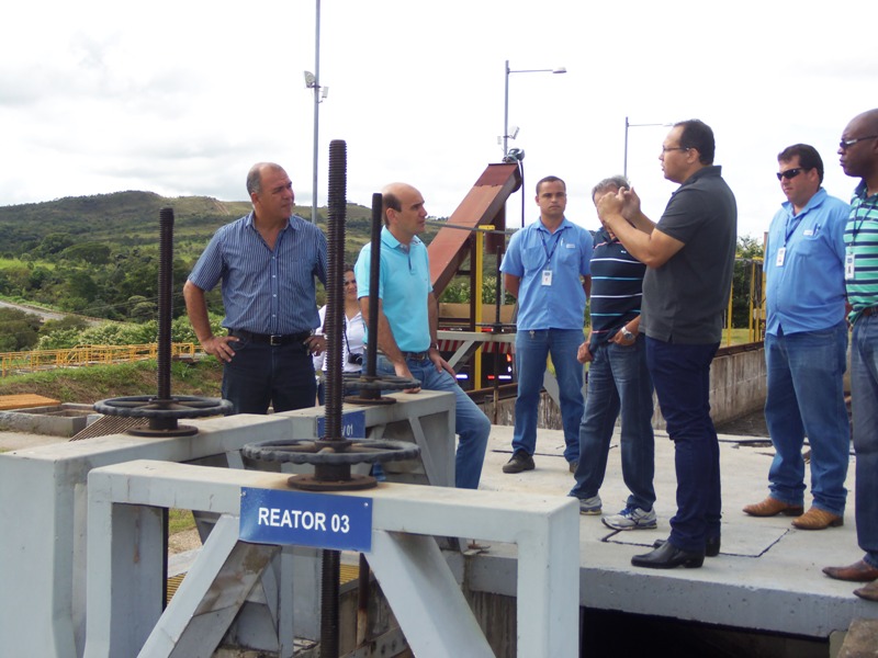 Comitiva de vereadores visita Estação de Tratamento de Esgoto da Copasa