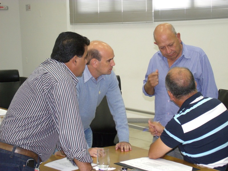 Câmara de Araxá aprova quase quatro milhões de reais em recursos para entidades