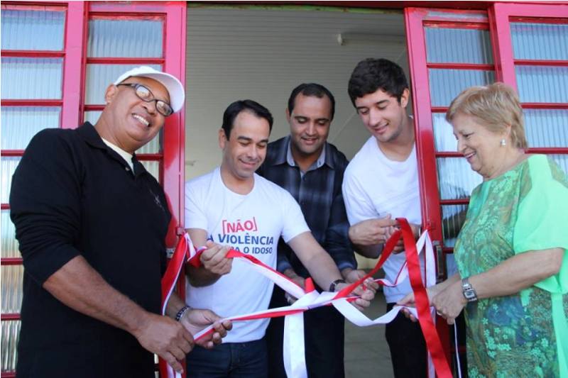 Centro de Convivência da 3ª Idade de Sacramento é entregue a população após reforma