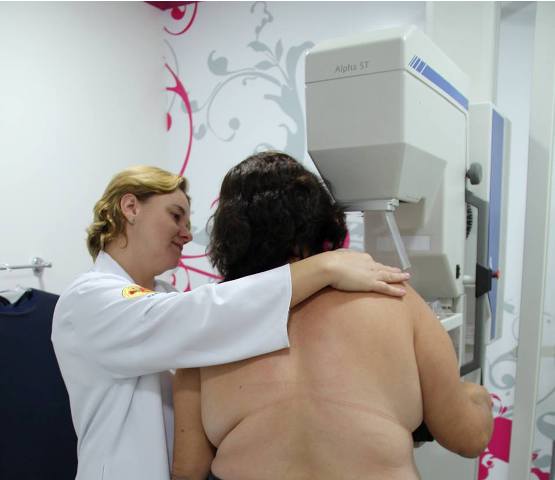 Cidade de Sacramento recebe Unidade Móvel de Mamografia