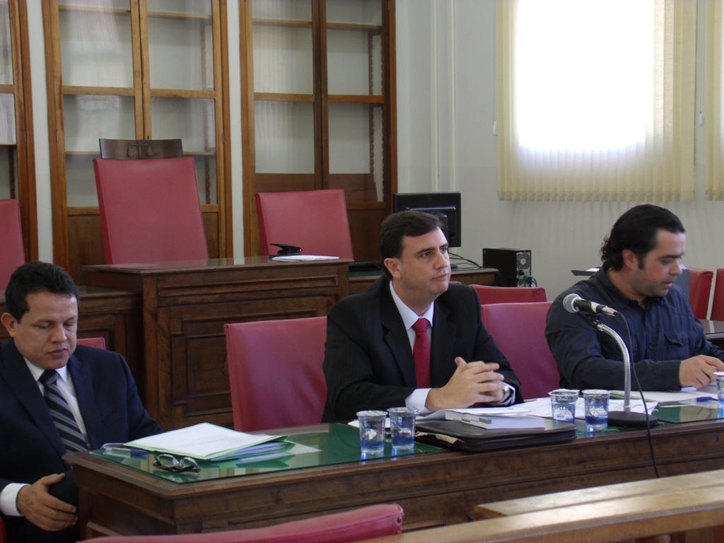 Representantes da Câmara de Vereadores participam de reunião com juiz eleitoral