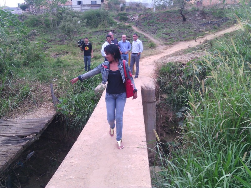 Vereadores visitam ponte que liga Cincinato de Ávila ao Urciano Lemos