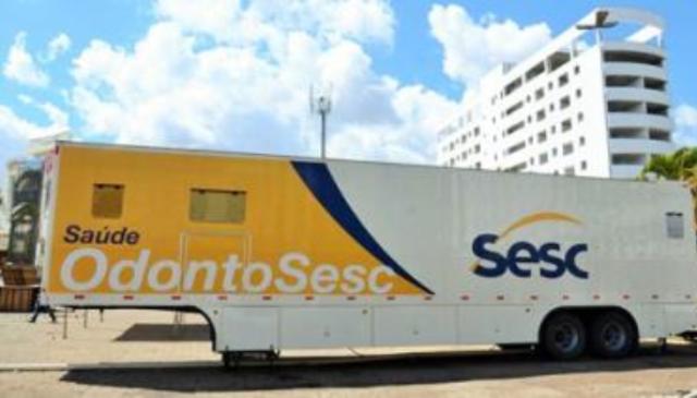 Carreta da Odonto/Sesc oferece tratamento gratuito a comunidade de Patos de Minas