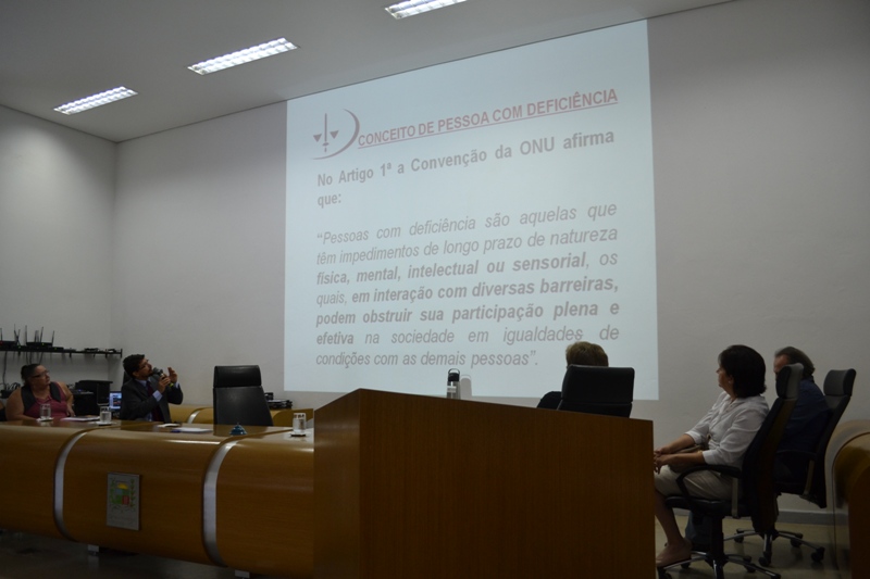 Inserção do deficiente no mercado de trabalho é debatida na Câmara de Vereadores