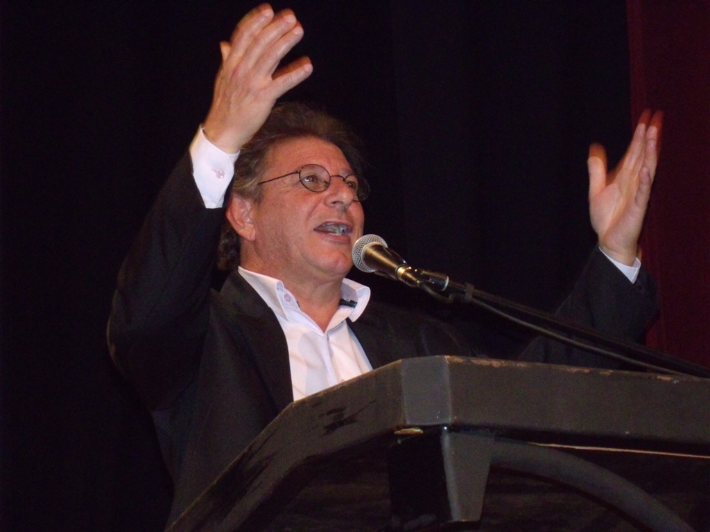 Toma posse novo secretário de educação do governo Jeová Moreira da Costa