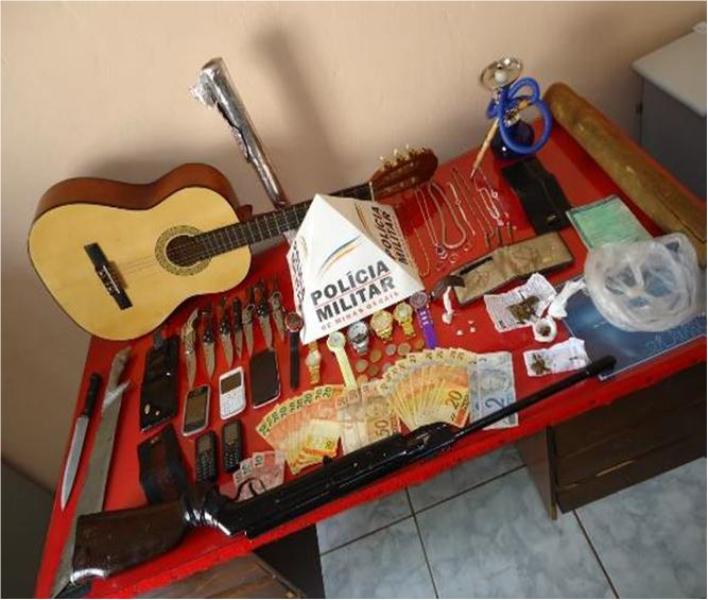 Militares de Campos Altos realizam Operação Impacto, por toda a cidade