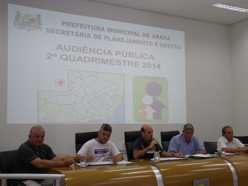 Prefeitura presta contas aos vereadores do 2º Quadrimestre de 2014
