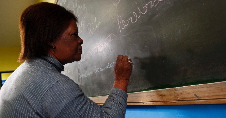 Educação de Sacramento abre inscrições para Programa Alfabetização de Adultos