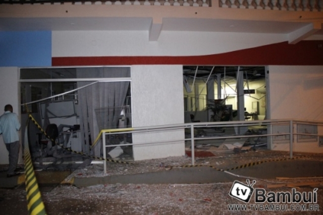 Agência bancária de Bambuí é explodida nessa madrugada