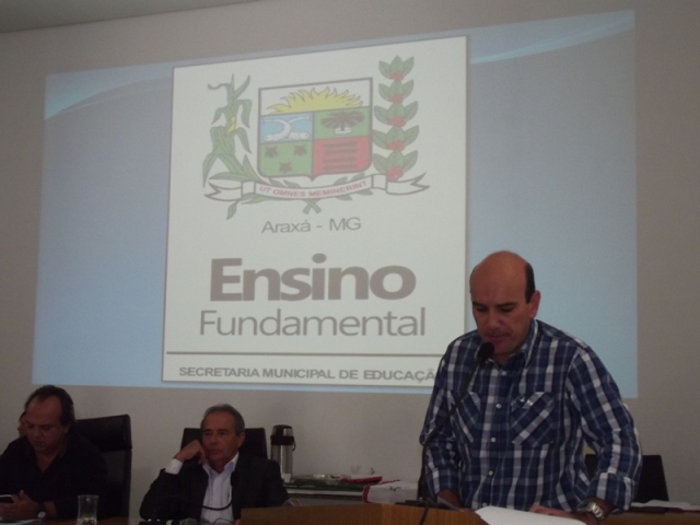 Vereador Fabiano propõe padronização de uniformes escolares em Araxá