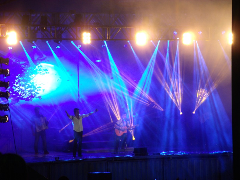 Cézar e Paulinho encerram a 41ª Exposição Agropecuária de Araxá