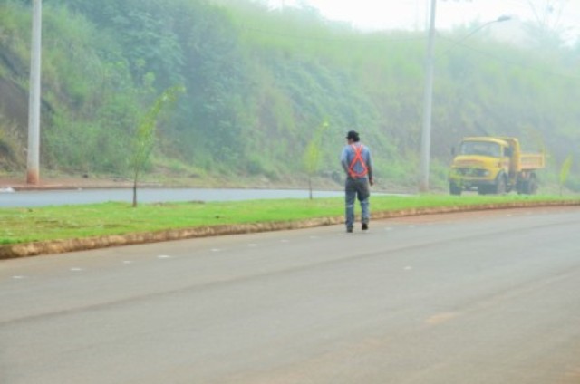 Diretoria de Trânsito de Patos inicia sinalização horizontal na avenida Fátima Porto