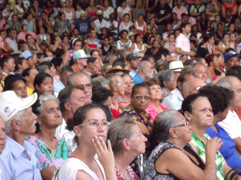 Caminhonete é furtada em Santa Juliana e PM procura autor