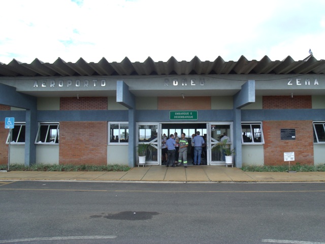 Nova presidente da FCAA se reúne com juiz e promotora