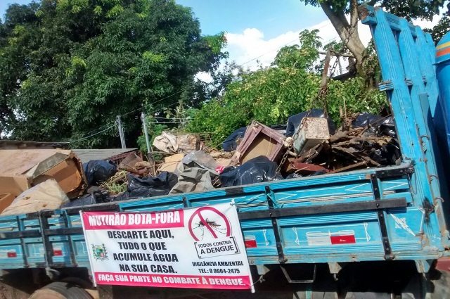 Idoso quase é atropelado, repreende motorista e acaba agredido na rua