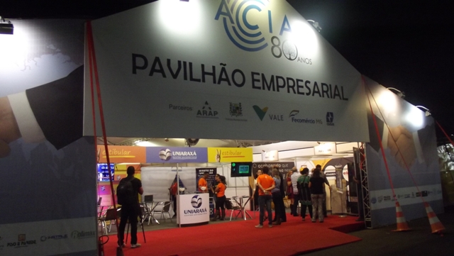 Pavilhão Empresarial aproxima clientes de empresas araxaenses