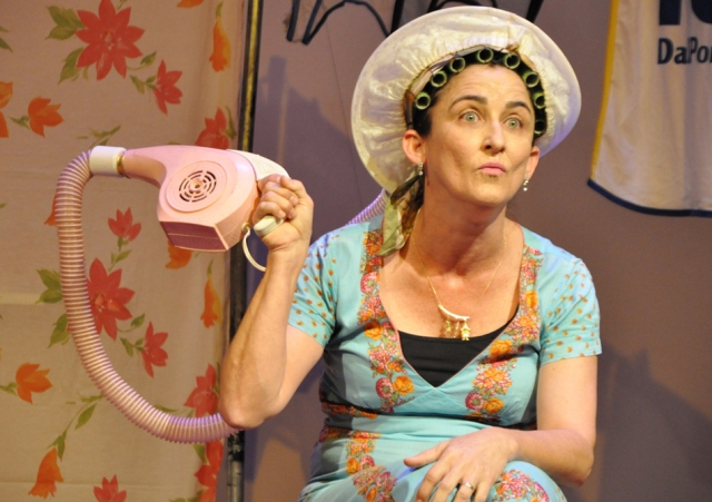 Preso rapaz de 20 anos por posse de arma e por assalto a farmácia, em Araxá