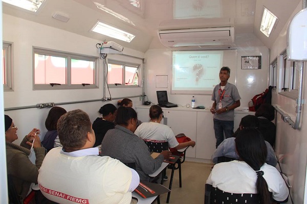 Produtos da agricultura familiar aprimoram alimentação escolar em Minas Gerais