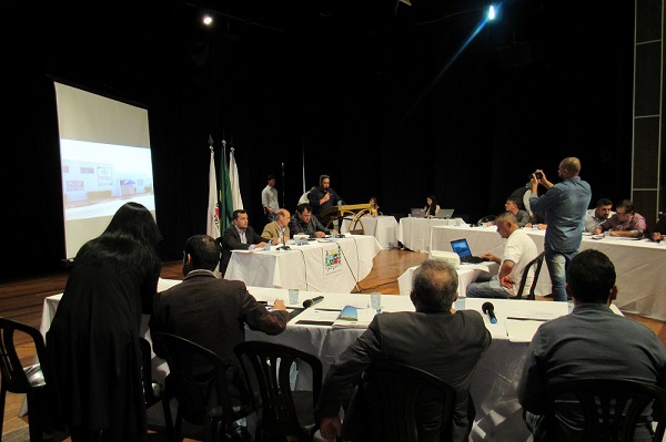 Câmara aprova projetos para termo de fomento e proibição de fogos de artifício com barulho