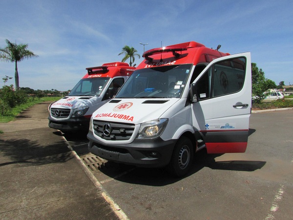 PM de Araxá localiza carro roubado e procura acusados do crime