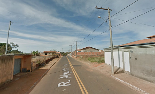 PM de Araxá localiza carro roubado e procura acusados do crime