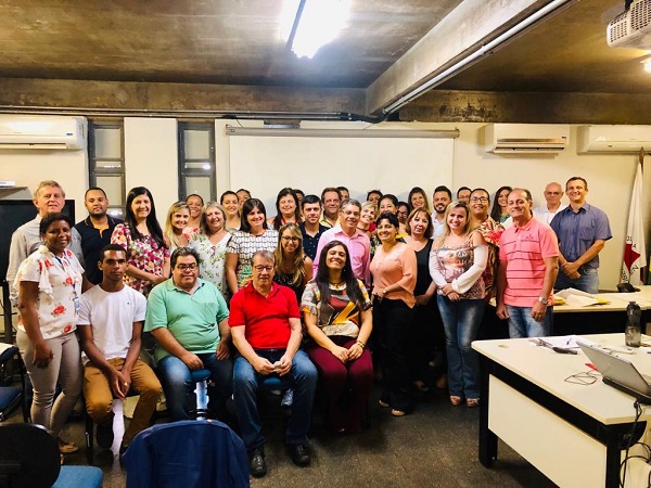 Nascidos em março e abril começam a receber abono salarial do PIS 2017