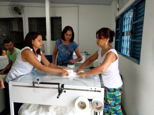 Nascidos em março e abril começam a receber abono salarial do PIS 2017