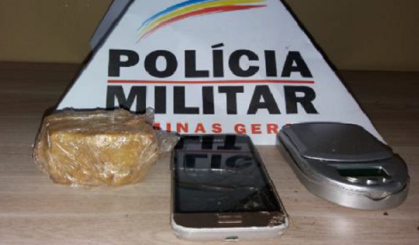 Motociclista morre em acidente em rotatória do trevo próximo ao Uniaraxá