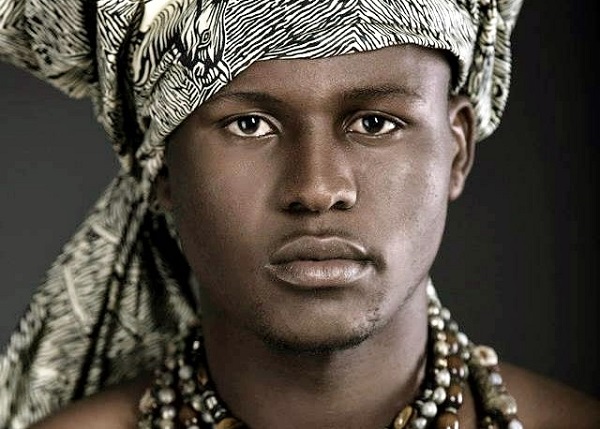 PM de Araxá procura acusados de furtos de baterias veiculares