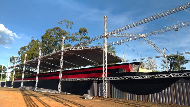 Veja os horários de montarias e outras atividades do Araxá Rodeio Show