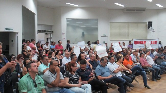 Idoso de 81 anos cai em golpe da falsa premiação em Araxá