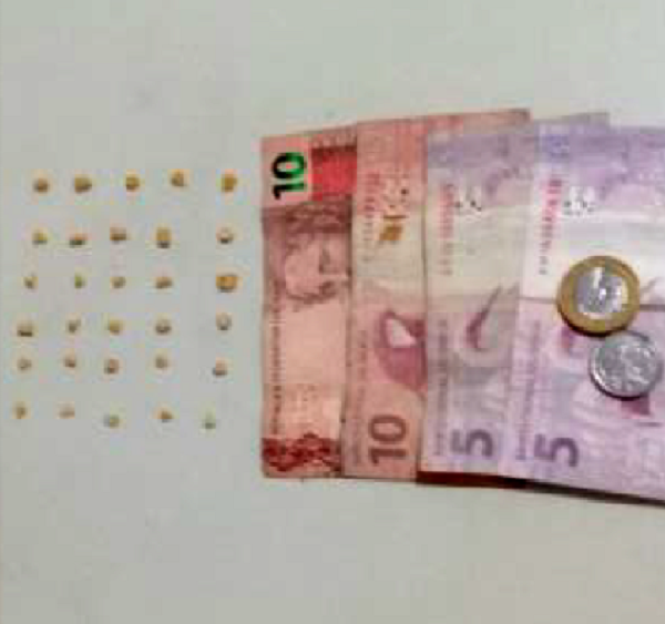 Ampliação do acervo de livros para Cemeis e Emeis de Araxá é solicitada na Tribuna da Câmara