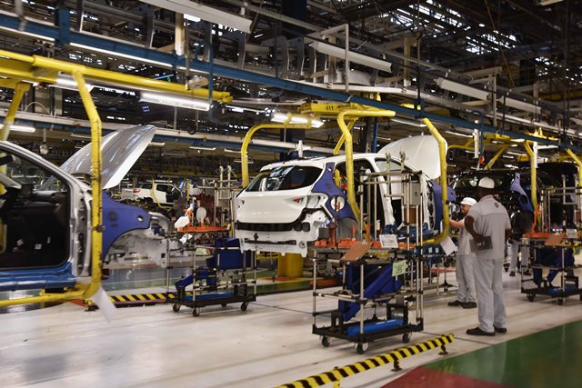 Minas lidera geração de empregos, atrai empreendimentos e garante assistência ao cidadão