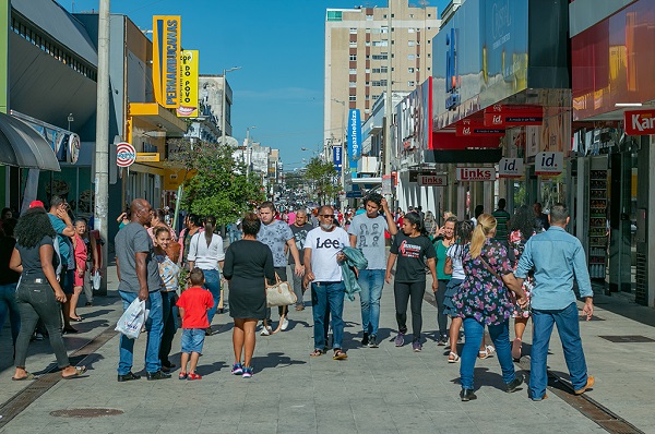 Dois homens são mortos com facadas em Araxá e Tapira, praticamente na mesma hora