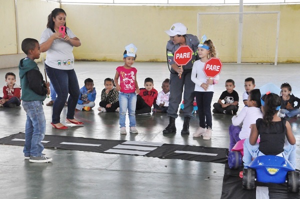 Dois homens são mortos com facadas em Araxá e Tapira, praticamente na mesma hora