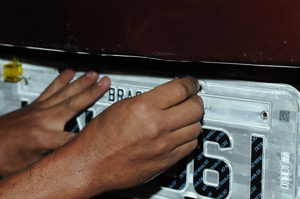 Em operação, PM de Tapira apreende automóveis e prende acusados de clonagem