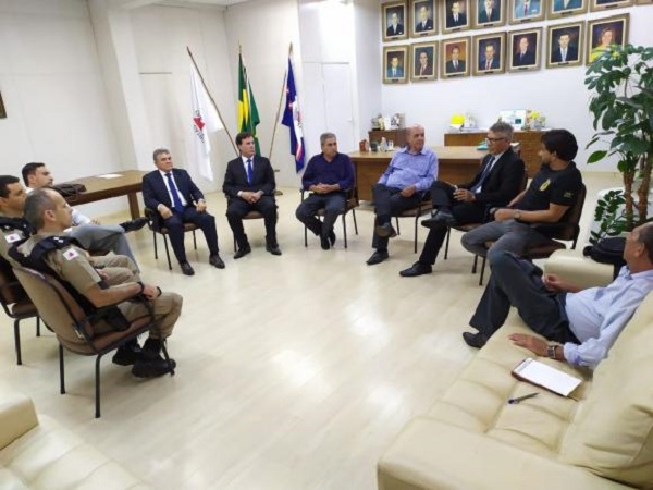 Instituto Apreender qualifica 233 jovens e entrega certificados