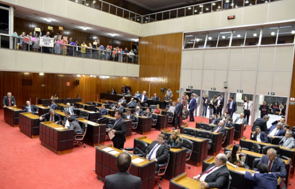 Secretaria de Saúde de MG anuncia mudanças no boletim epidemiológico