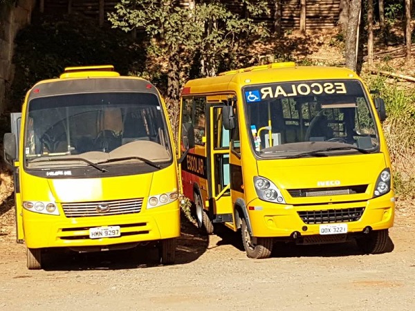 Veículos do transporte escolar de Bambuí são vistoriados