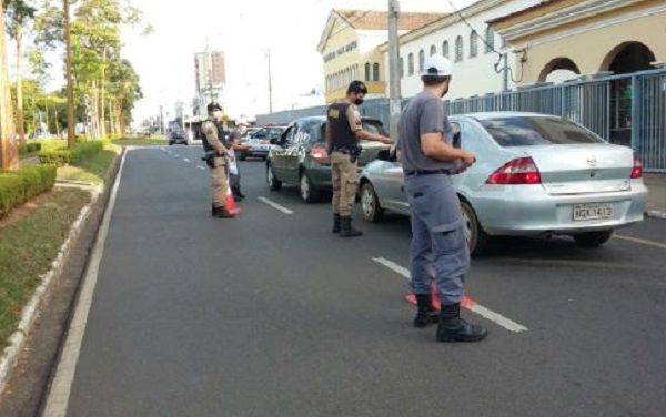 Operação Conjunta das Polícias Civil e Militar cumpre mandados em Ibiá