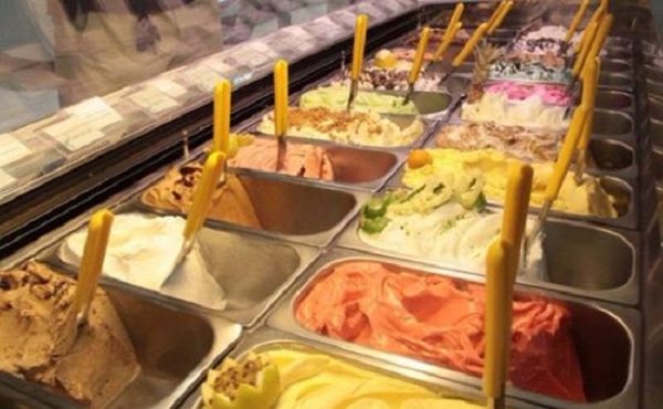 PM de Araxá apreende nota falsa no comércio