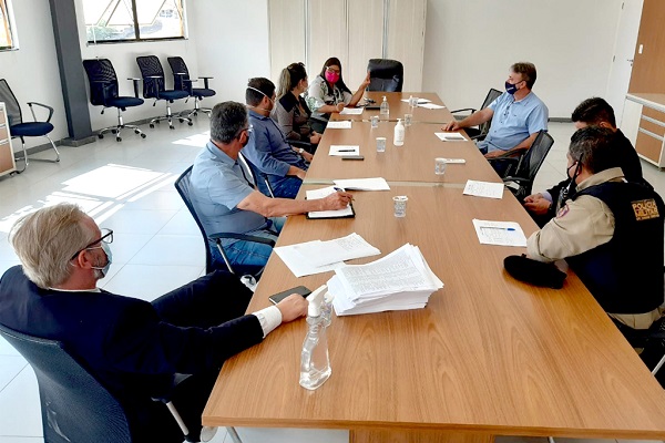 Vacinação para grávidas e puérperas a partir de 25 anos e pessoas com comorbidades segue em Araxá