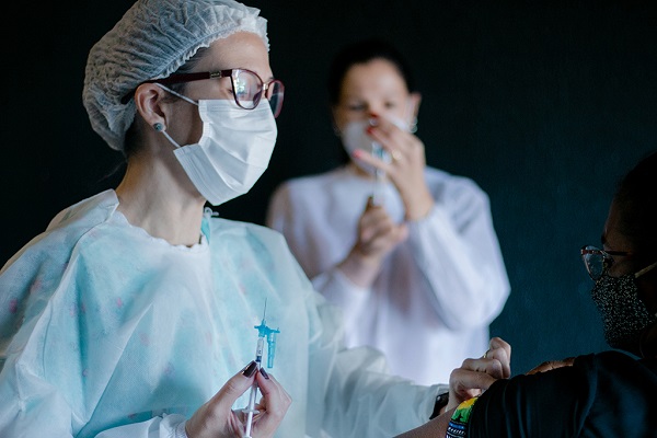 Araxá deve receber cerca de 1.400 doses de vacinas contra a Covid-19