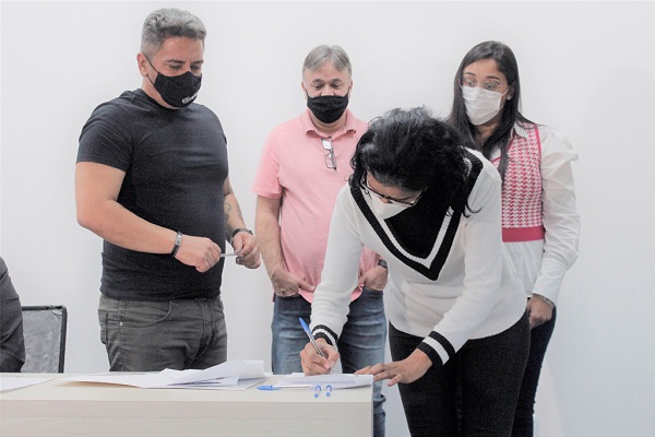 AS PESSOAS QUE TRANSFORMAM