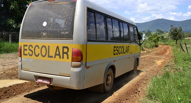 Web-rádio: Taxa de incidência da covid-19 cai 35% em Minas Gerais